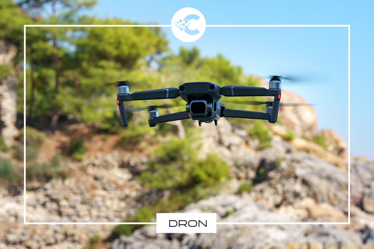 Drony – do czego są wykorzystywane i jakie uprawnienia są potrzebne do ich obsługi?